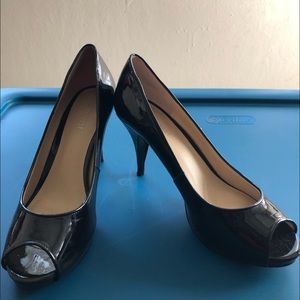 Nine West 7.5 Patent Leather Peep Toe Pumps